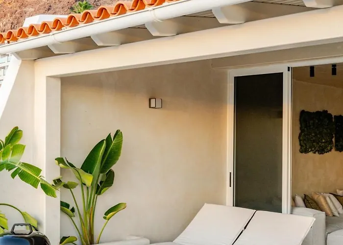 The Giants 아파트